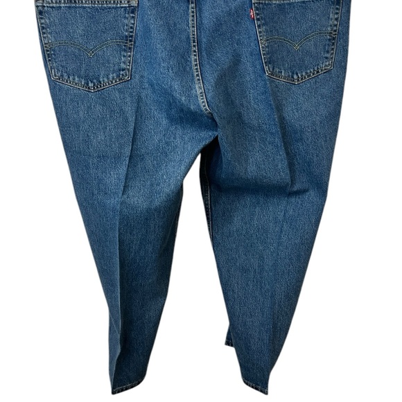 LEVI STRAUSS & CO. LIKE NEW SIZE 52” WAIST, LENGTH 30” INCHES IN GREAT CONDIT - Picture 3 of 13